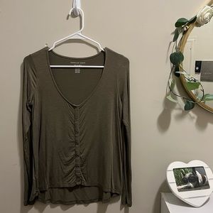 soft & sexy AE thin green button up shirt
